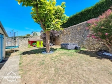 For sale – Stone house with garden, 3 bedrooms and outbuildings – Saint-Jean-de-Thouars (79)