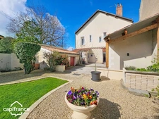 Maison 243 m² - Excellent état – 6 chambres – jardin, terrasse, garage – Thouars centre (79100)
