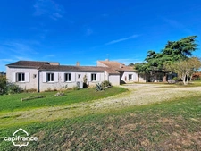 Propriété d’exception à Thouars (79): 448 m² habitables sur 1,7 ha, liberté et volumes hors norme
