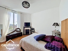 Thouars (79) – 69 m² Townhouse with 2 Bedrooms, Garage and Garden – Shops Within Walking Distance