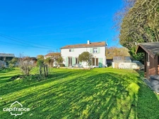 Maison familiale 131 m² – 4 chambres + bureau – vie de plain-pied – jardin 620 m² – La Chapelle-Gaudin (Argentonnay 79150)