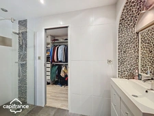 Maison de ville 122 m² – 3 chambres + bureau – jardin, piscine chauffée, garage – Thouars centre (79100)