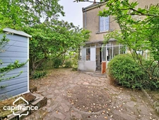 Thouars (79) – Idéal investissement locatif ou premier achat : maison de ville 65m²  avec jardin et stationnement privé
