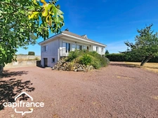 Family Home with Basement – 121 m² (1,302 sq ft) – 5 Bedrooms – Enclosed 1,305 m² (14,047 sq ft) Garden – Saint-Jacques-de-Thouars, Close to Thouars