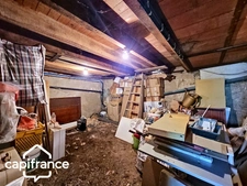 Thouars (79) – 69 m² Townhouse with 2 Bedrooms, Garage and Garden – Shops Within Walking Distance