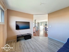 BOUSSAIS (79) – Single-Storey House, 121 m², 3 Bedrooms and 3 Garages on a 1,454 m² Plot