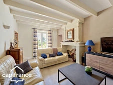 Character Stone House – 195 m² (2,099 sq ft) – 3 Bedrooms – Mezzanine – 1,606 m² (17,287 sq ft) Plot – Saint-Martin-de-Sanzay, Near Saumur, Montreuil-Bellay and Thouars