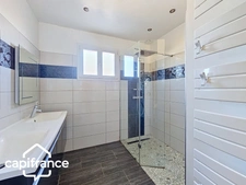 Maison sur sous-sol 121 m² – 5 chambres – terrain clos 1 305 m² – Saint-Jacques-de-Thouars, proximité immédiate de Thouars