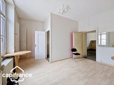 Thouars centre – Bien à rénover 210 m² avec 3 garages – Fort potentiel locatif/activité tertiaire et libérale