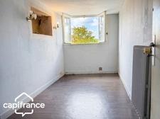 Thouars (79) Maison à rénover 68 m² – 2 chambres + bureau – jardin clos 305 m² – garage – cave