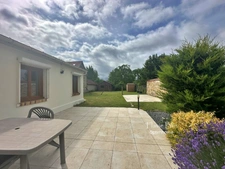 Nouveau prix — Maison de campagne de 144 m² avec vie de plain-pied, proche Louviers