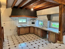 Propriété 7 pièces - piscine intérieure - LA BOISSIERE (27)