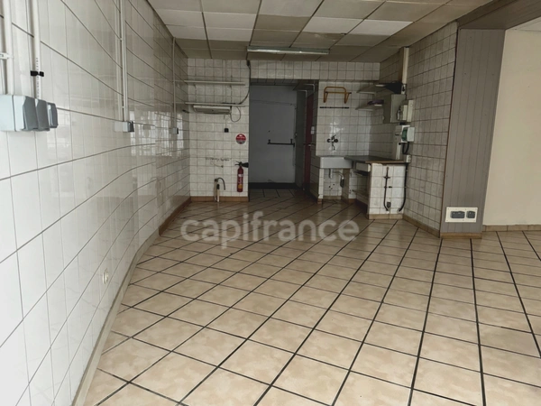 Dpt Meurthe et Moselle (54), à louer MAXEVILLE Local commercial 