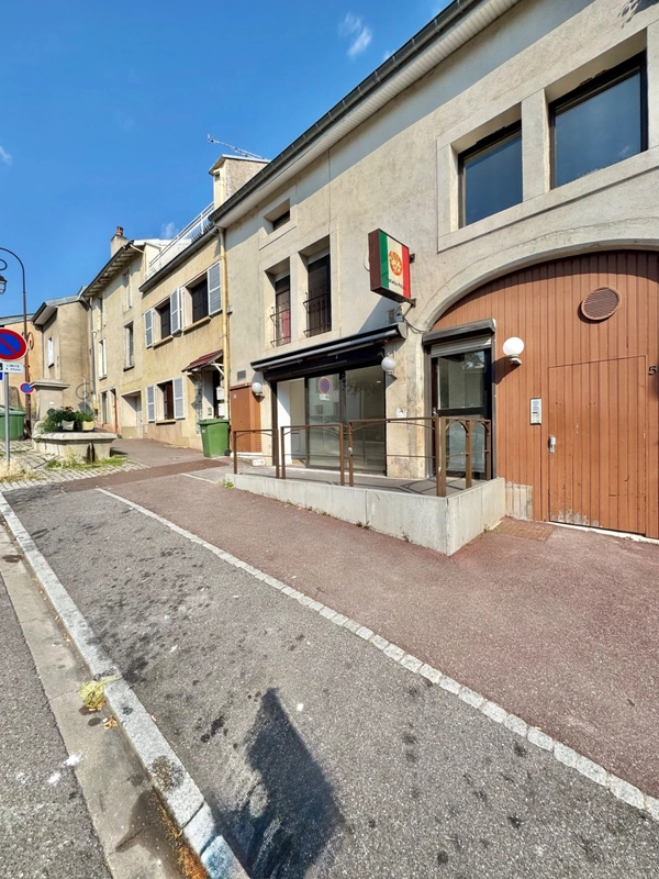 Local/bureau à vendre   Vente murs commerciaux – 121 m² – Vandœuvre-lès-Nancy