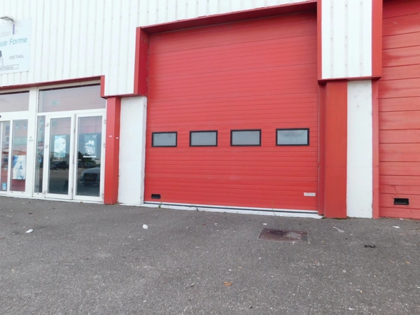 Dpt Meurthe et Moselle (54), à louer MAXEVILLE Entrepots et Bureaux 