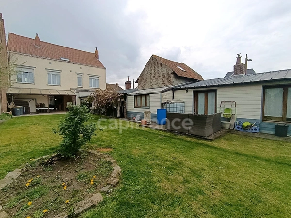 🏡 Spacieuse maison bourgeoise de 280 m² – Habitez et générez un revenu locatif avec 50 m² en plus !