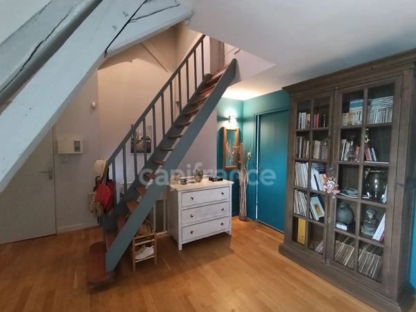“? Rare à Arras : duplex de 124 m² dans un hôtel particulier du XVIIIᵉ siècle"