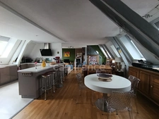 “? Rare à Arras : duplex de 124 m² dans un hôtel particulier du XVIIIᵉ siècle"