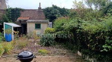 🏡 ARRAS – MAISON DE VILLE À FORT POTENTIEL AVEC DÉPENDANCE, COUR ET JARDIN