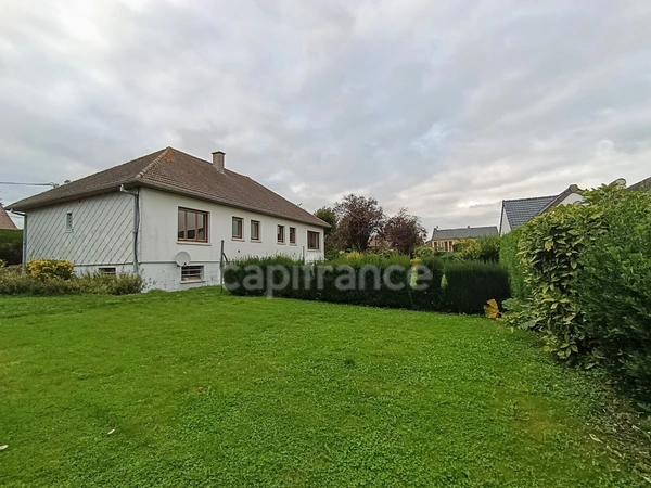 🌿 Maison traditionnelle semi plain-pied avec sous-sol complet – secteur proche Arras
