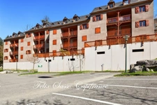  CAUTERETS (65), superbe T2 BIS d'une surface au sol de 41.72 m2 avec vue panoramique sur les montagnes - Résidence avec piscine
