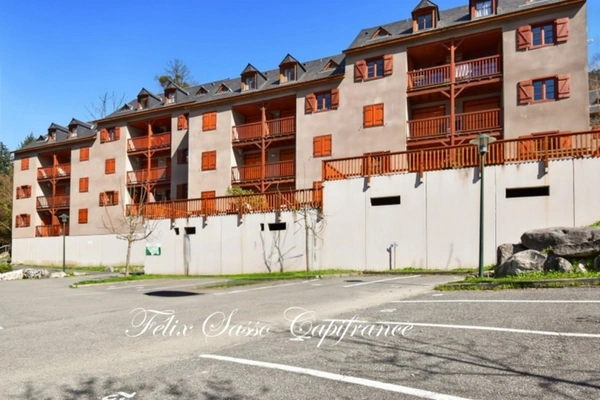  CAUTERETS (65), superbe T2 BIS d'une surface au sol de 41.72 m2 avec vue panoramique sur les montagnes - Résidence avec piscine