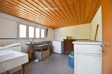 Viella, charming 7-room village house with great potential and panoramic views!