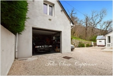 5 minutes from Argelès-Gazost 65400, superb house requiring no work with gîte and panoramic mountain views!