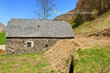  ESTAING (65), grange à rénover avec vue panoramique au coeur d'une vallée authentique.