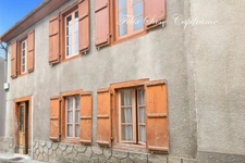LUZ-SAINT-SAUVEUR (65), maison de village avec grand potentiel, 5 chambres, terrain et terrasse