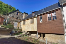  Sazos 65,  maison de village de 70 m² à rénover avec jardin et vue panoramique sur les montagnes !