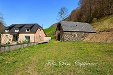  ESTAING (65), grange à rénover avec vue panoramique au coeur d'une vallée authentique.
