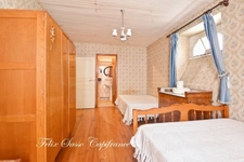 Viella, charming 7-room village house with great potential and panoramic views!