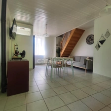 🏡 CHANAZ – Propriété de caractère en bord de canal – 4 logements indépendants – 289 m² habitables sur 5 800 m² de terrain boisé Ensemble Immobilier Unique CHANAZ 