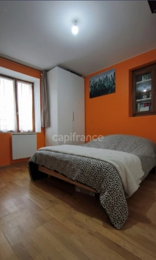 T3 Rez-de-Jardin 57 m² – Terrasse 60 m², Parking couvert, Cave 26 m² – À 5 min de Voiron