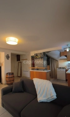 T3 Rez-de-Jardin 57 m² – Terrasse 60 m², Parking couvert, Cave 26 m² – À 5 min de Voiron