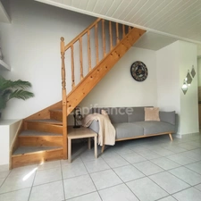 🏡 CHANAZ – Propriété de caractère en bord de canal – 4 logements indépendants – 289 m² habitables sur 5 800 m² de terrain boisé Ensemble Immobilier Unique CHANAZ 