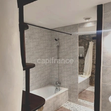 🏡 CHANAZ – Propriété de caractère en bord de canal – 4 logements indépendants – 289 m² habitables sur 5 800 m² de terrain boisé Ensemble Immobilier Unique CHANAZ 