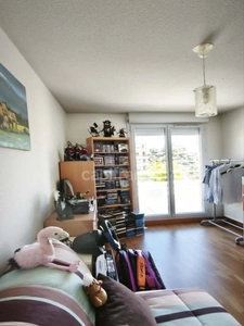 Appartement T4 de 84 m² double terrasse, garage et cave 