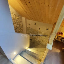 🏡 CHANAZ – Propriété de caractère en bord de canal – 4 logements indépendants – 289 m² habitables sur 5 800 m² de terrain boisé Ensemble Immobilier Unique CHANAZ 
