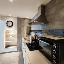 🏡 CHANAZ – Propriété de caractère en bord de canal – 4 logements indépendants – 289 m² habitables sur 5 800 m² de terrain boisé Ensemble Immobilier Unique CHANAZ 