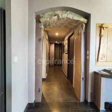 🏡 CHANAZ – Propriété de caractère en bord de canal – 4 logements indépendants – 289 m² habitables sur 5 800 m² de terrain boisé Ensemble Immobilier Unique CHANAZ 