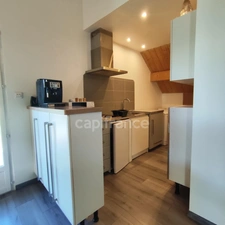 🏡 CHANAZ – Propriété de caractère en bord de canal – 4 logements indépendants – 289 m² habitables sur 5 800 m² de terrain boisé Ensemble Immobilier Unique CHANAZ 