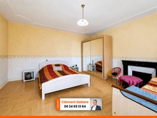 Maison avec plus de 200 m² avec 5 chambres