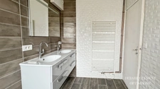 Maison de plus de 160 m² avec 3 chambres