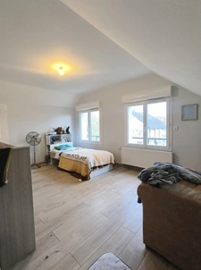 Renovated family home in a quiet and sought-after area (58)