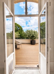 "Appartement 91 m² avec Terrasse exceptionnelle de 150 m² – " Une Maison dans le Ciel " - Plein Centre Nevers 