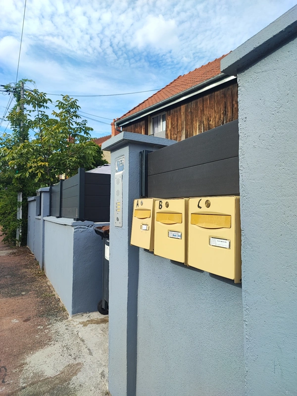 NEVERS – IMMEUBLE DE RAPPORT ~340 m² | 3 APPARTEMENTS | DOUBLE STRATÉGIE INVESTISSEUR