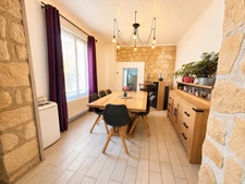 Maison à vendre 4 pièces, 3 chambres, cheminée, vie de plain-pied, garage et terrasse THIVERNY (60)
