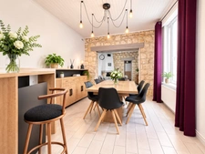 Maison à vendre 4 pièces, 3 chambres, cheminée, vie de plain-pied, garage et terrasse THIVERNY (60)